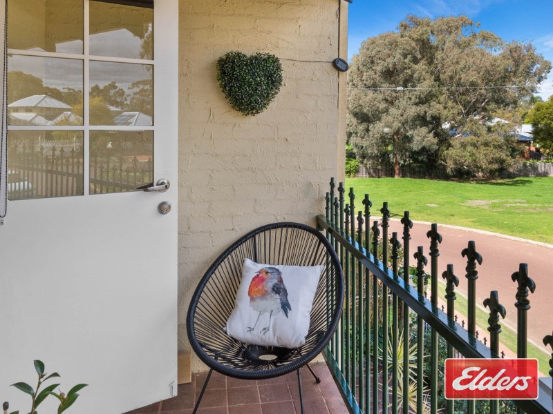 21 Johnson Avenue, Guildford WA 6055