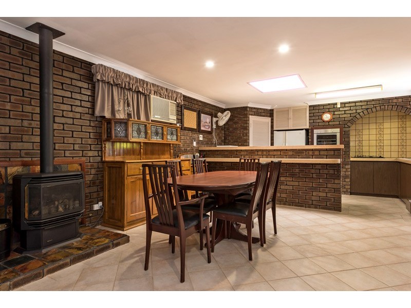 8 Langley Road, Bayswater WA 6053