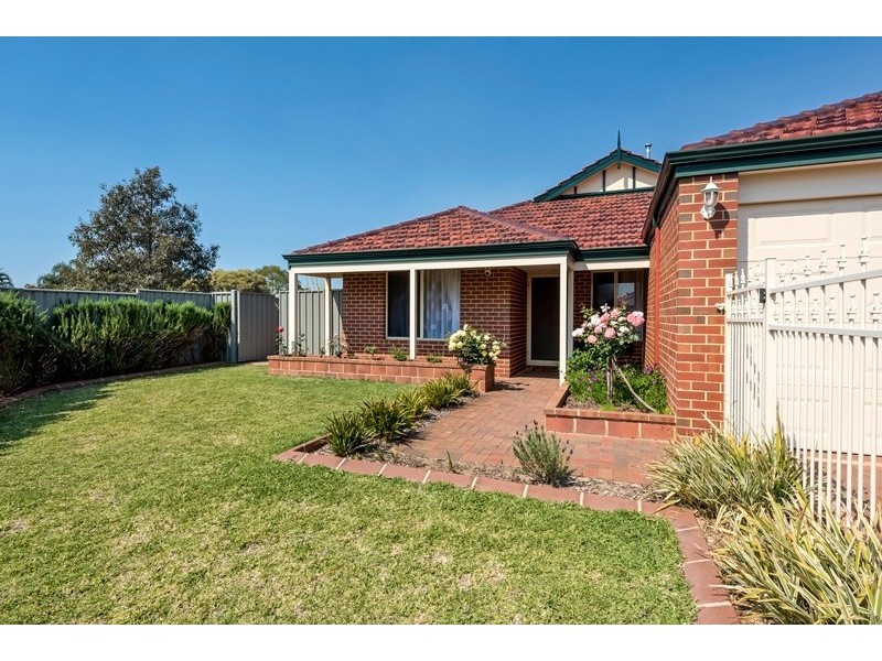 30 Astrolabe Way, Swan View WA 6056