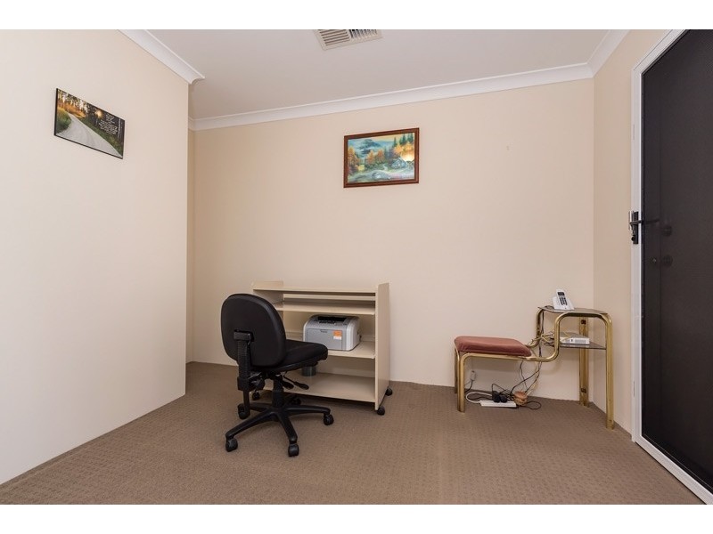 30 Astrolabe Way, Swan View WA 6056