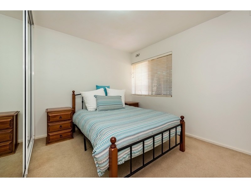 4/26 Thurlow Avenue, Yokine WA 6060