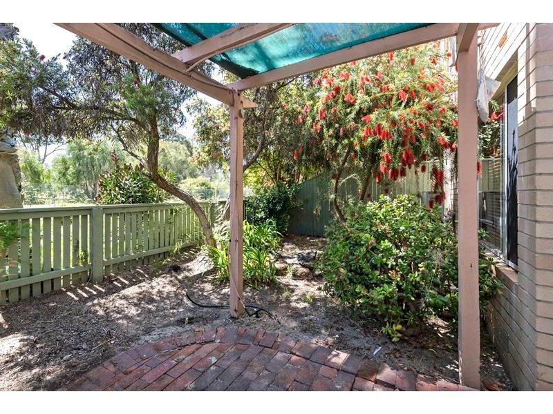 4/26 Thurlow Avenue, Yokine WA 6060