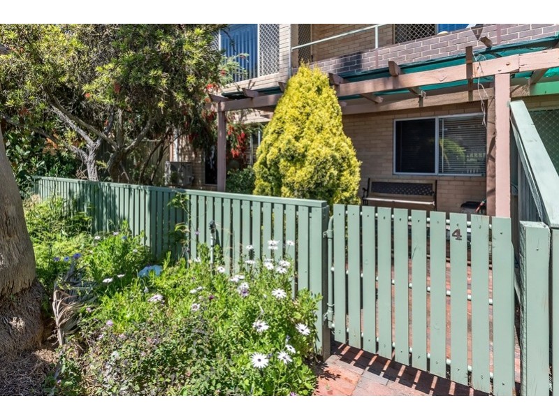 4/26 Thurlow Avenue, Yokine WA 6060