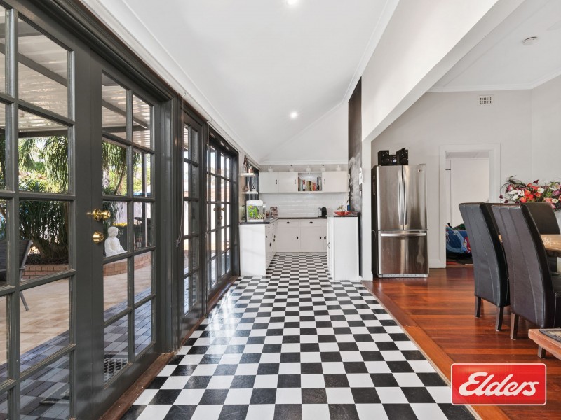 106 Queens Road, South Guildford WA 6055