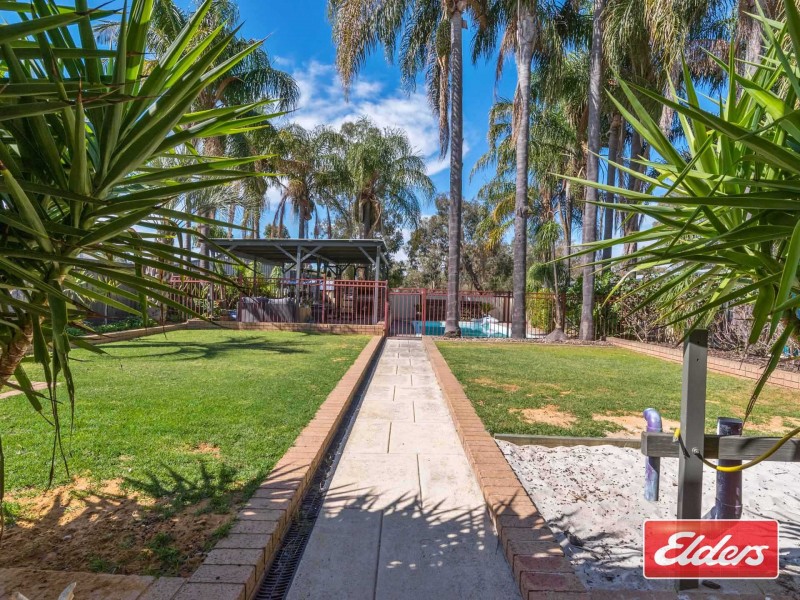 106 Queens Road, South Guildford WA 6055