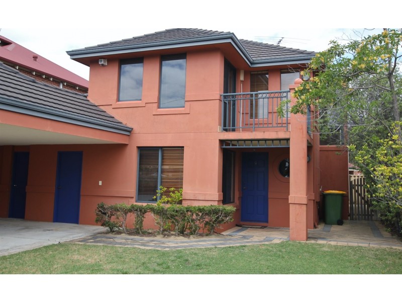 9 PLOWMAN CIRCLE, Maylands WA 6051