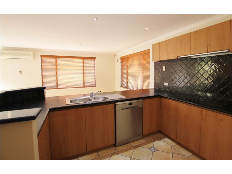 9 PLOWMAN CIRCLE, Maylands WA 6051