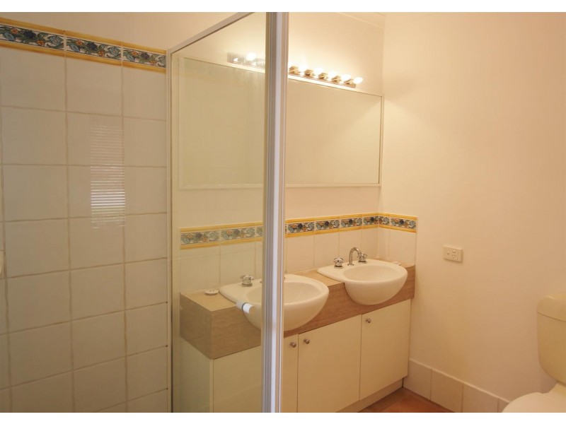 9 PLOWMAN CIRCLE, Maylands WA 6051