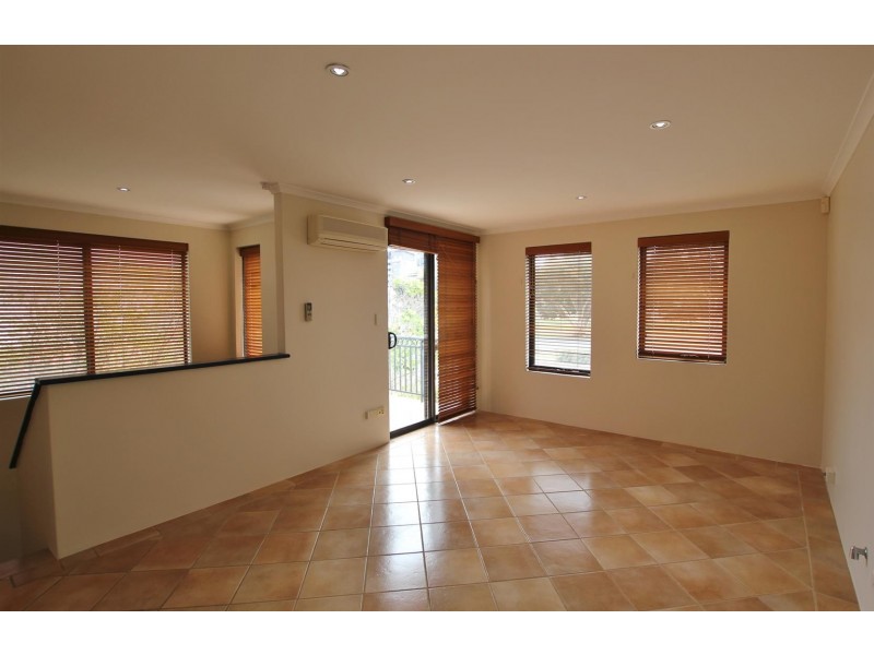 9 PLOWMAN CIRCLE, Maylands WA 6051