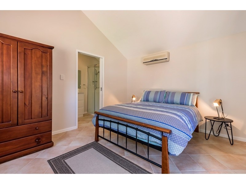 10 Parnell Parade, Bassendean WA 6054