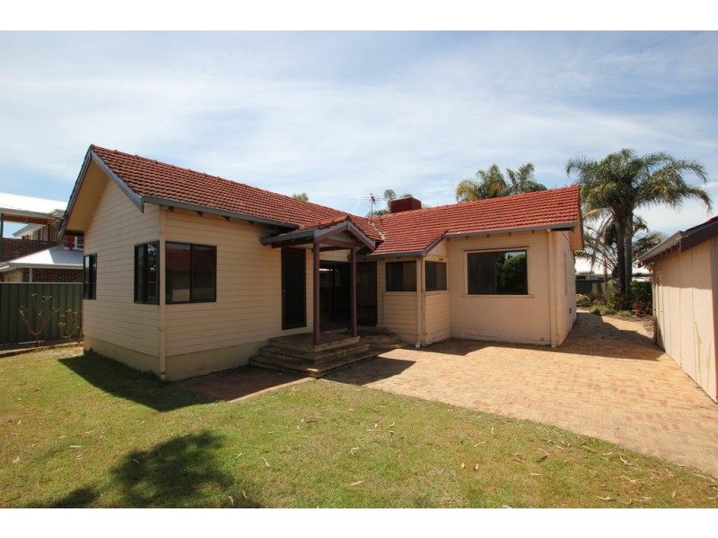 5 Adelphi Street, Bayswater WA 6053