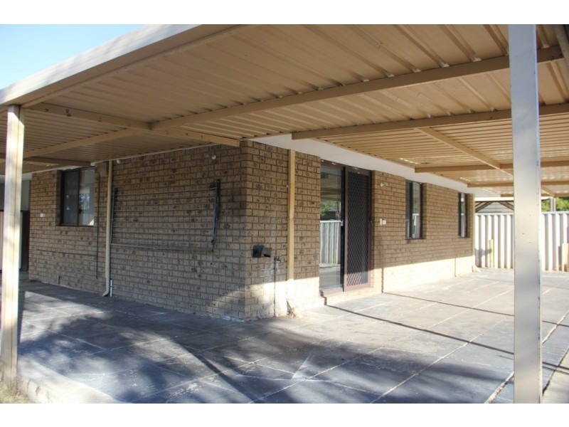 10 Meadowview Drive, Ballajura WA 6066