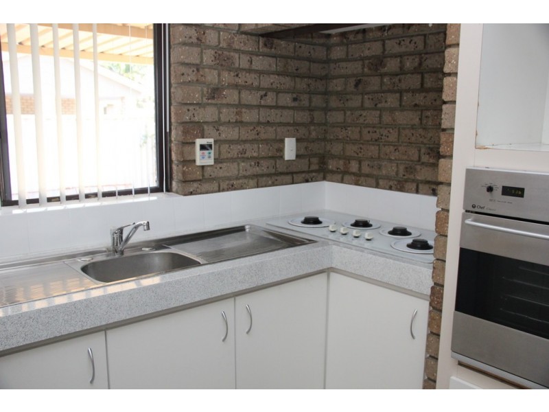 10 Meadowview Drive, Ballajura WA 6066