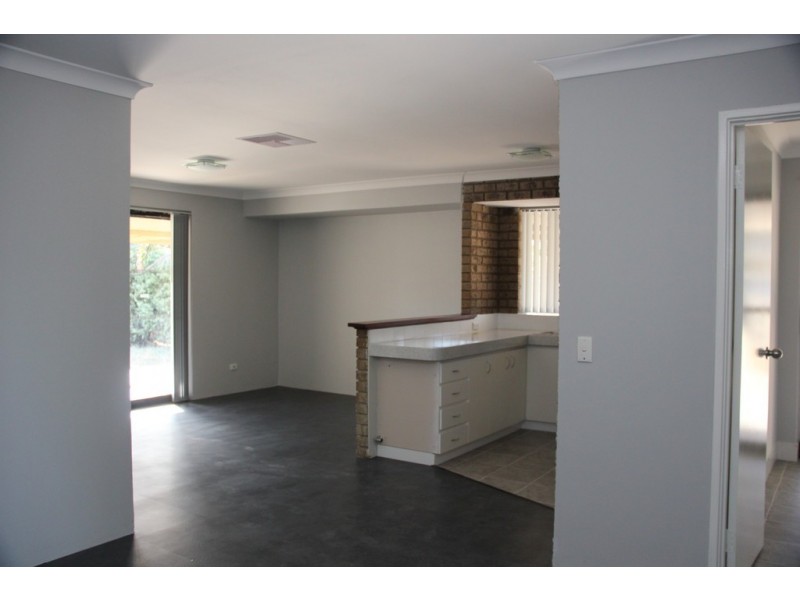 10 Meadowview Drive, Ballajura WA 6066