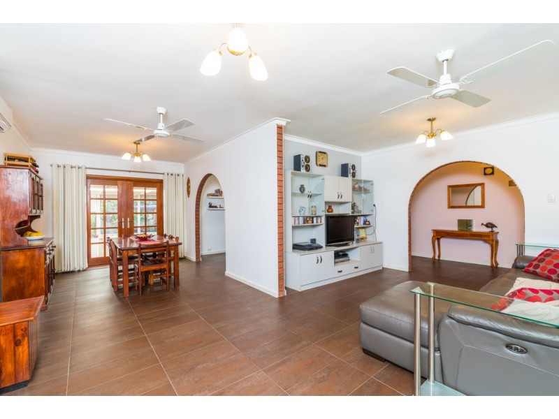 3 Chatham Road, Woodbridge WA 6056