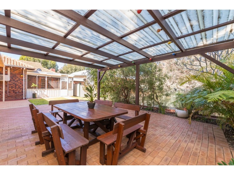 3 Chatham Road, Woodbridge WA 6056