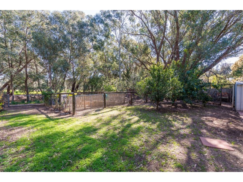 3 Chatham Road, Woodbridge WA 6056