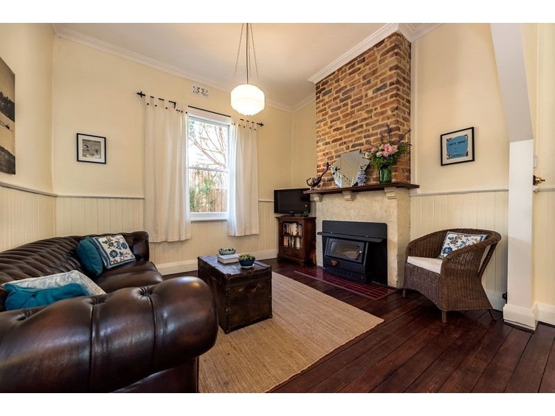 11 Eighth Avenue, Bassendean WA 6054