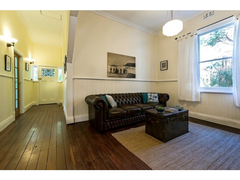 11 Eighth Avenue, Bassendean WA 6054