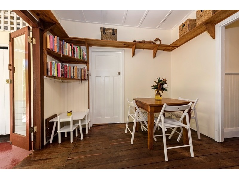 11 Eighth Avenue, Bassendean WA 6054