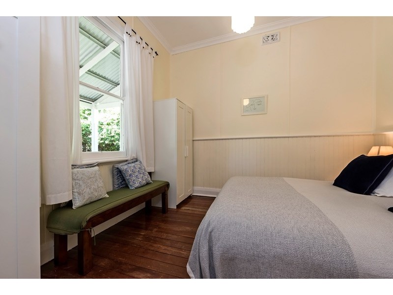 11 Eighth Avenue, Bassendean WA 6054