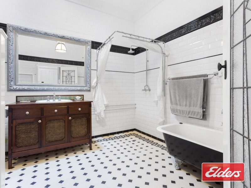 7 Station Street, Guildford WA 6055