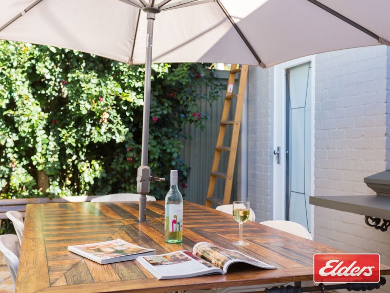 7 Station Street, Guildford WA 6055