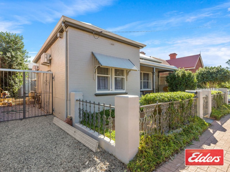 7 Station Street, Guildford WA 6055