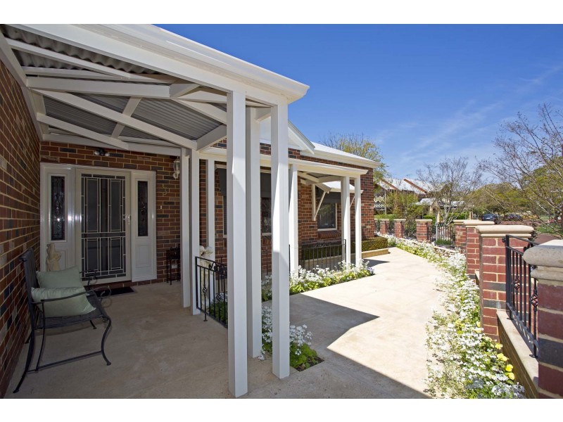 3 Chestnut Street, Guildford WA 6055