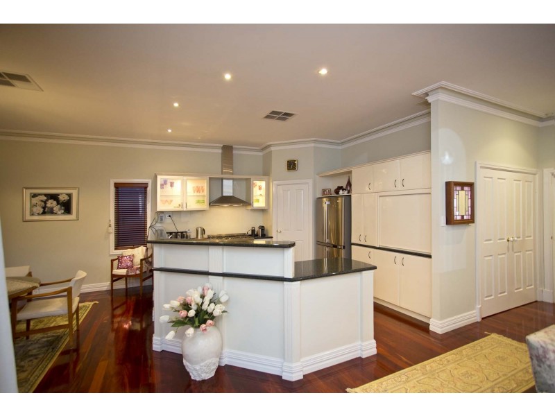 3 Chestnut Street, Guildford WA 6055