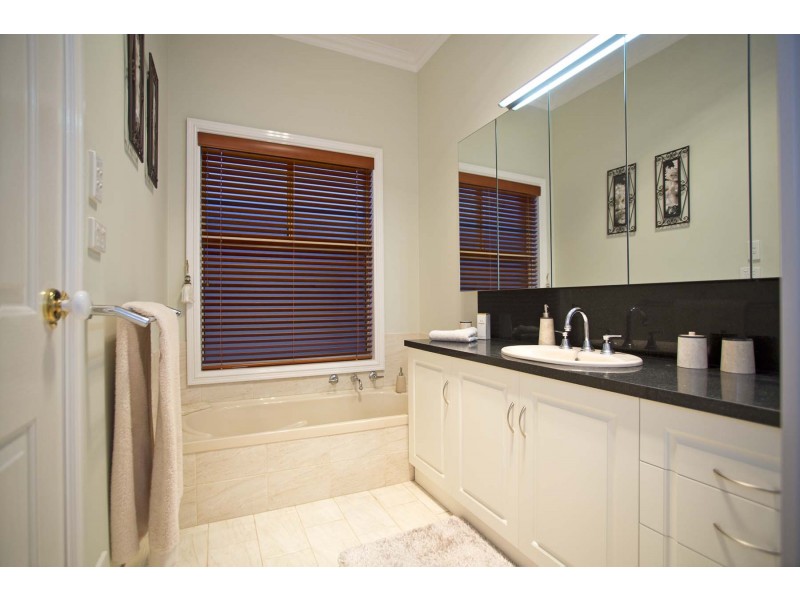 3 Chestnut Street, Guildford WA 6055