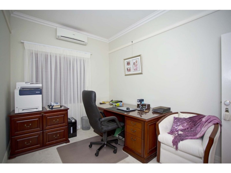 3 Chestnut Street, Guildford WA 6055