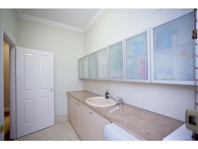 3 Chestnut Street, Guildford WA 6055