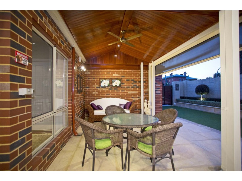 3 Chestnut Street, Guildford WA 6055