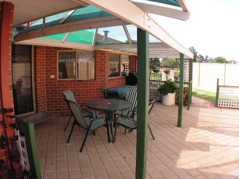 57 Wyatt Road, Bayswater WA 6053