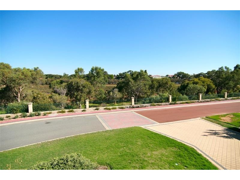 23 Morey Crescent, Bayswater WA 6053