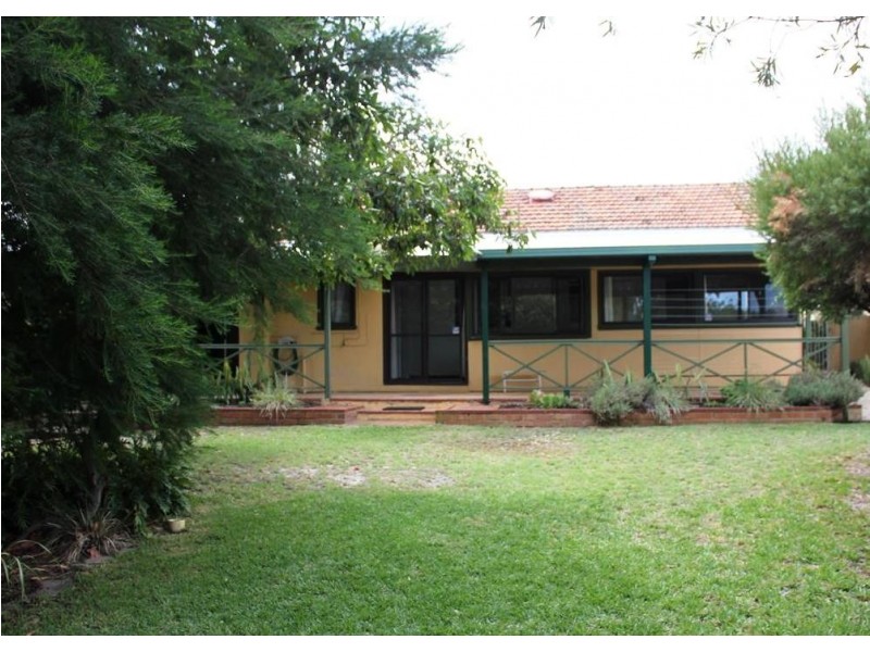 102 Crowther Street, Bayswater WA 6053