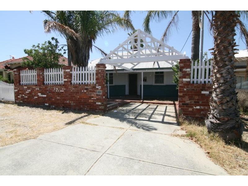 17 Wholley Street, Bayswater WA 6053