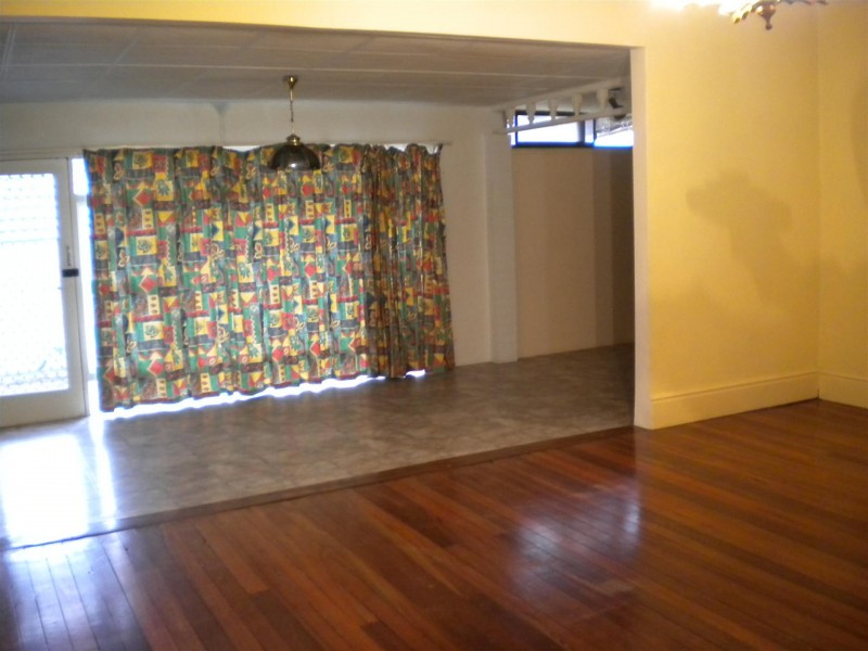 7 Shackleton Street, Bassendean WA 6054