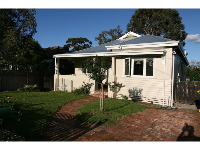 27 Coombe Street, Bayswater WA 6053