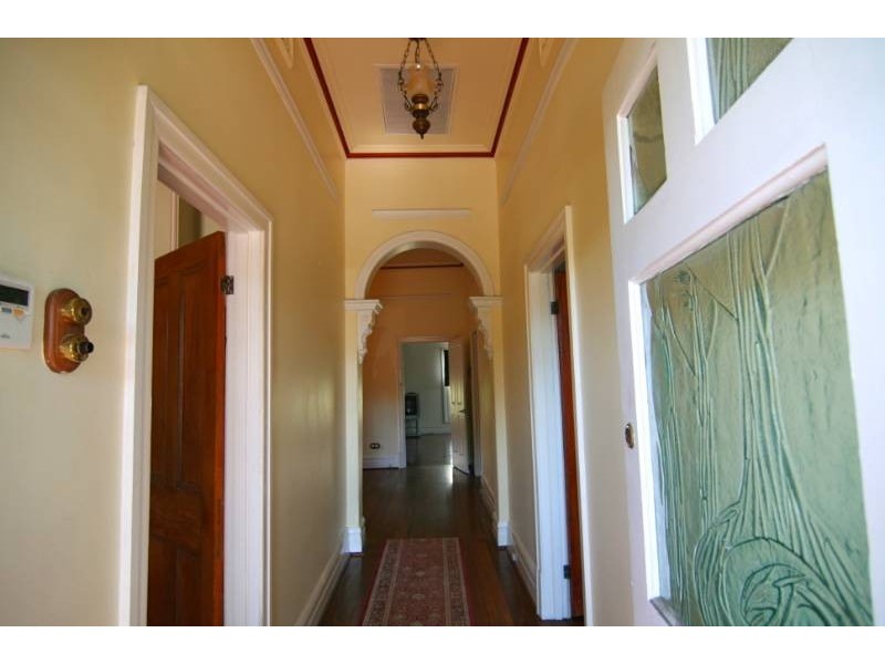 27 Grand Prom, Bayswater WA 6053