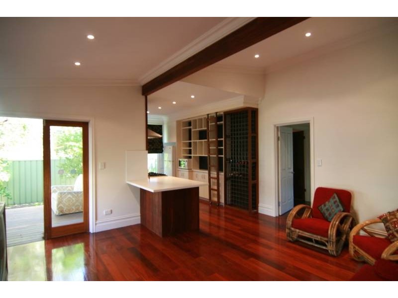 27 Grand Prom, Bayswater WA 6053