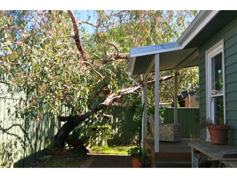 27 Grand Prom, Bayswater WA 6053