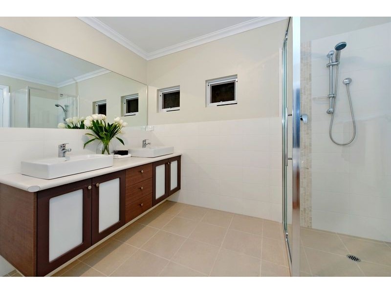 19 Henrietta Street, Bayswater WA 6053