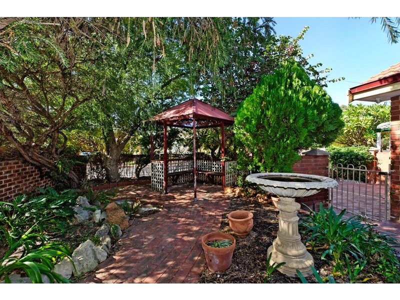 3 Ethel Street, Guildford WA 6055