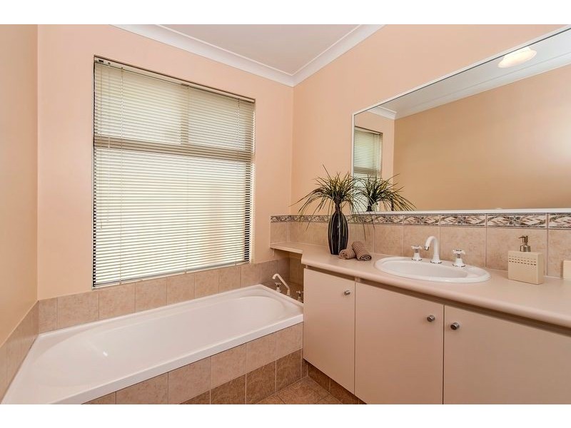 6/33 Langley Road, Bayswater WA 6053