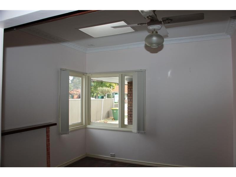 7 Priestley Street, Embleton WA 6062