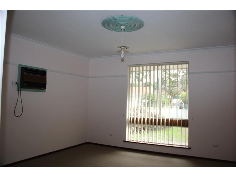 7 Priestley Street, Embleton WA 6062