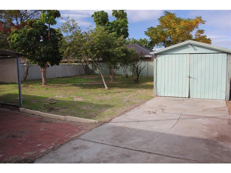 7 Priestley Street, Embleton WA 6062