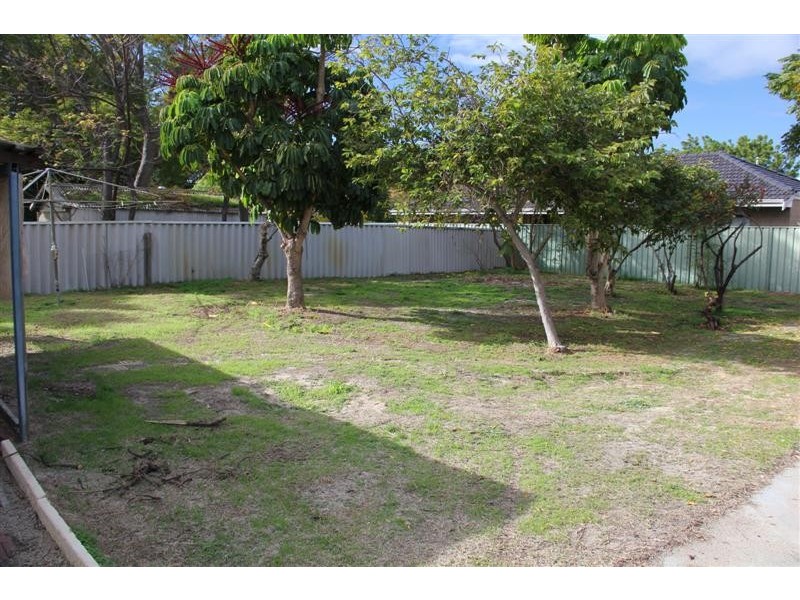 7 Priestley Street, Embleton WA 6062